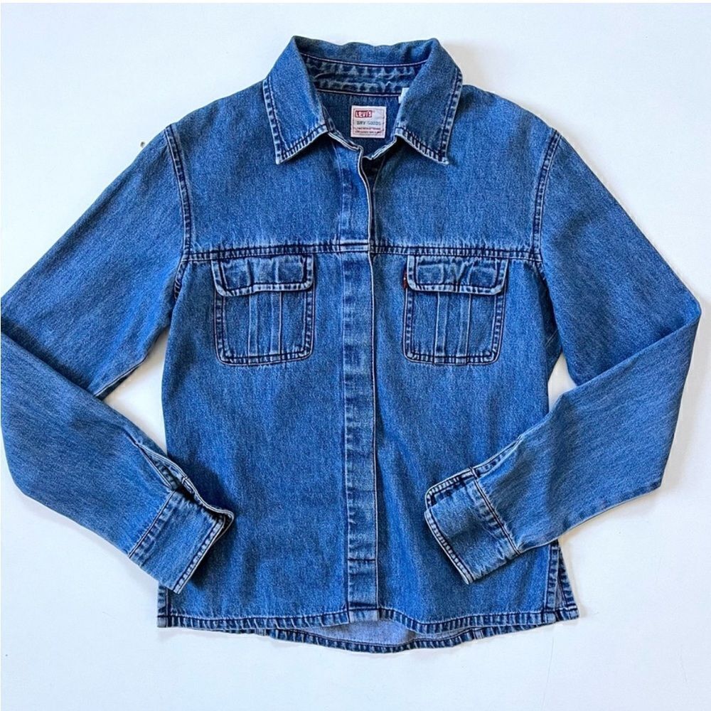 Levi’s Vintage 90’s Dry Goods Chambray Button Up XS